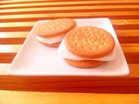 レンジで一瞬!ふわとろ♪マシュマロビスケット